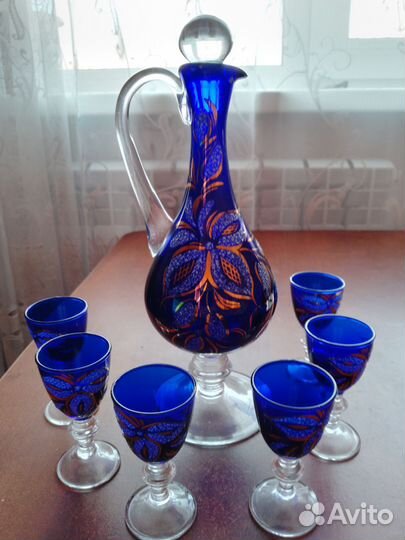 Графин с рюмками цветное стекло