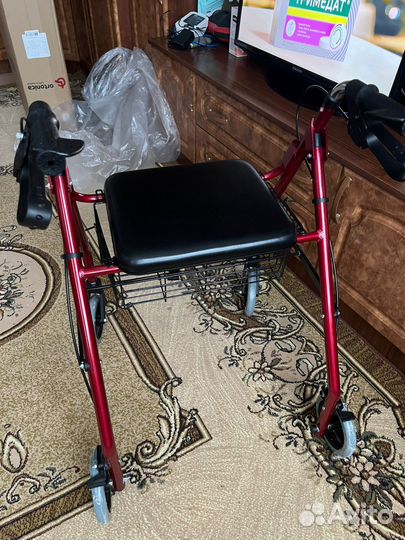 Ходунки для взрослых с сидением