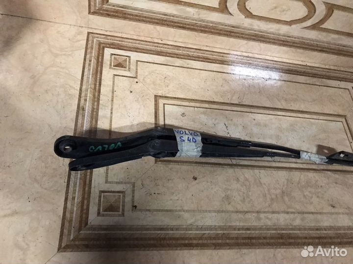 Поводки дворников Volvo s40