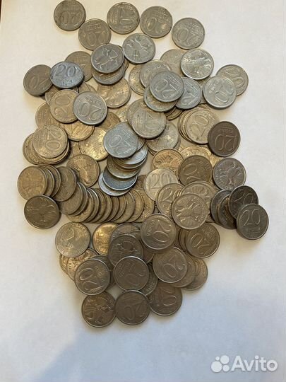 Монеты 20 рублей 1992, 1993 гг