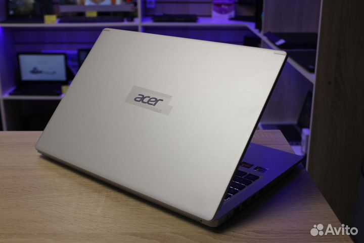 Свежий и мощный Acer в идеальном состоянии
