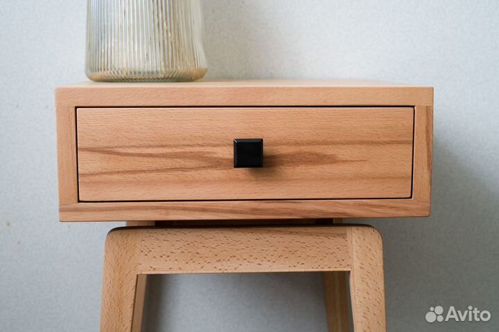 Тумба прикроватная