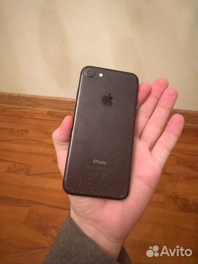 iPhone 7, 32 ГБ