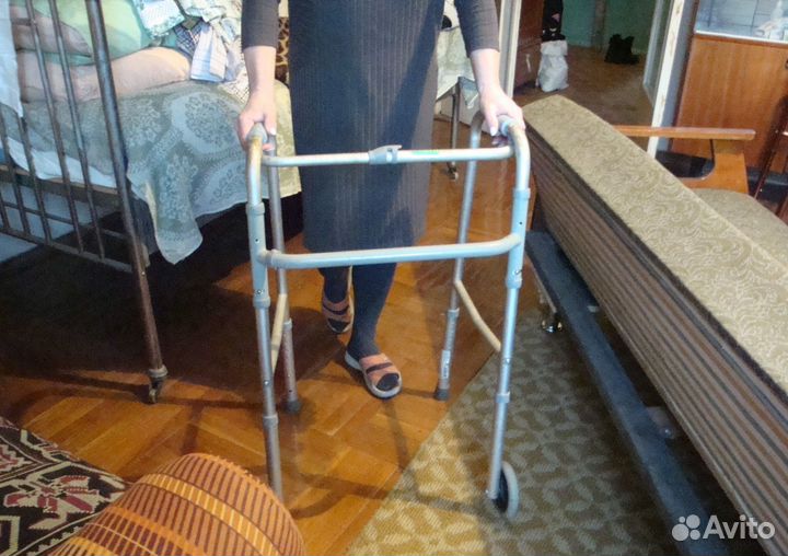 Ходунки роллаторы складные д/ взрослых