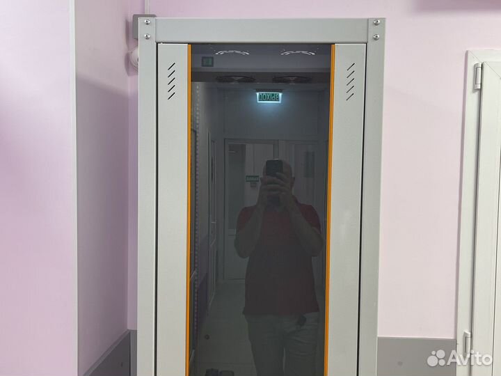 Коммутационный шкаф стойка на 42U 60х60см