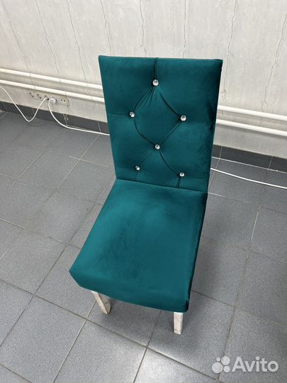 Диван и 3 стула