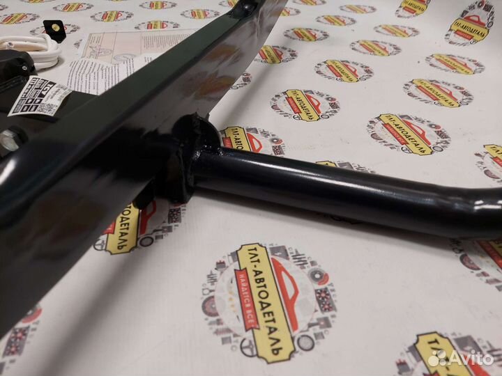 Фаркоп на Ниву Шевроле, Ниву Тревел