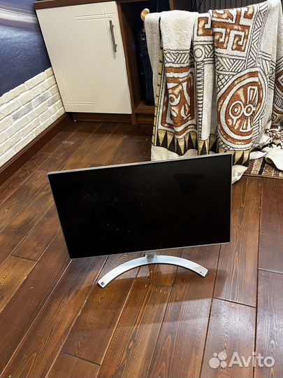 Монитор LG 24mp88hv битый