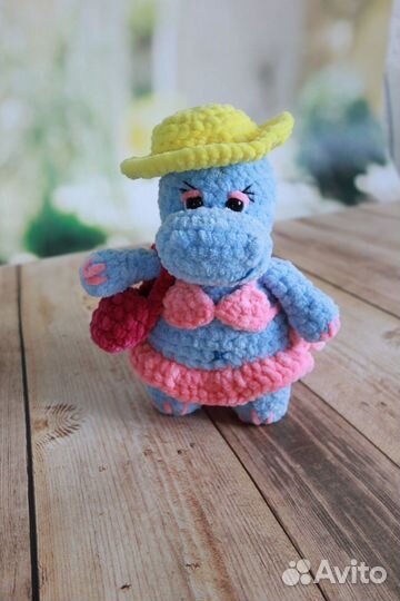 Вязаный бегемот киндер