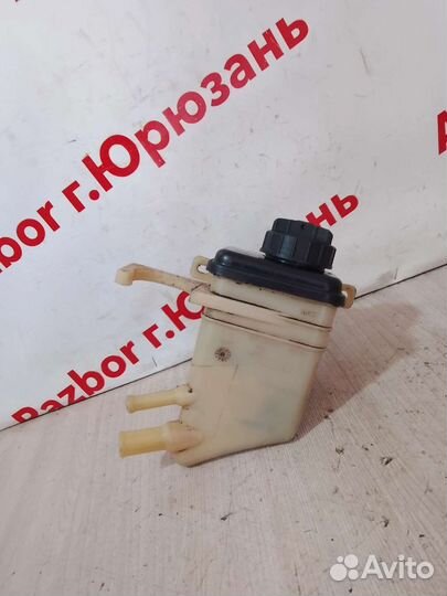 Бачок гур chery m11