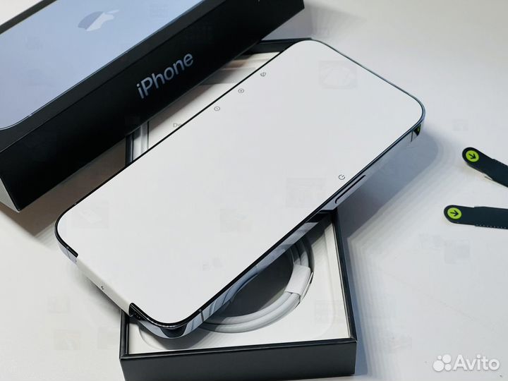 iPhone 13 Pro, 256 ГБ