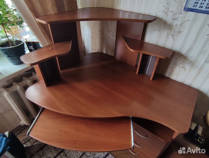 Компьютерный стол бу