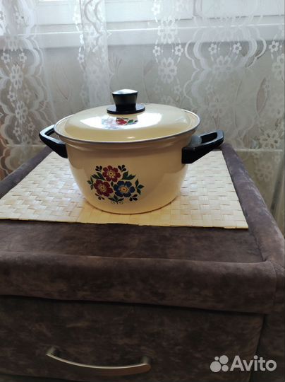 Кастрюля эмалированная СССР новая