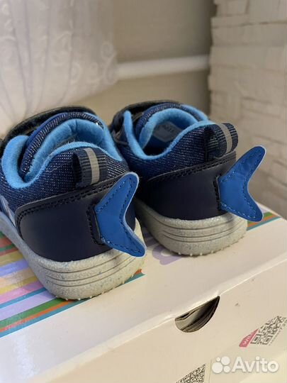 Кроссовки 21