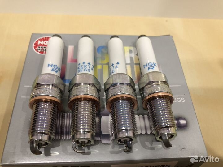 Комплект свечей NGK 95463 из Германии