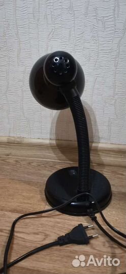 Лампа настольная