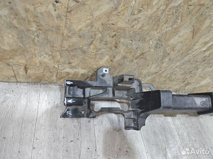 Усилитель переднего бампера Range Rover L322