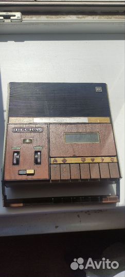 Магнитофон весна