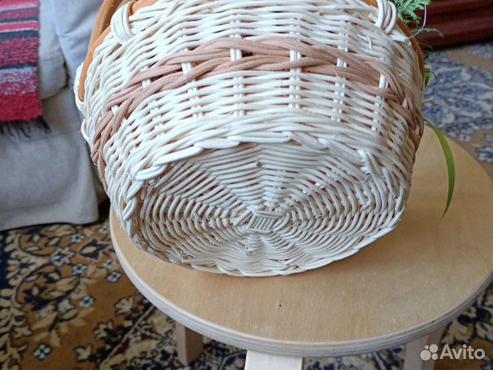 Плетеная корзонка