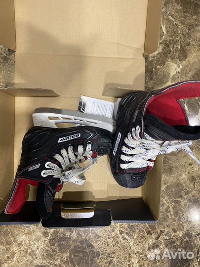 Хоккейные коньки bauer