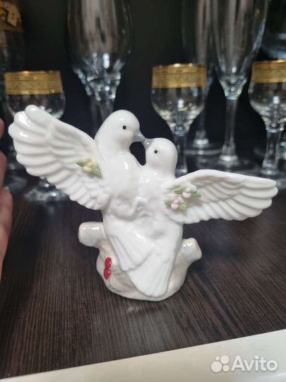 Статуэтка голубки