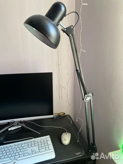 Лампа настольная