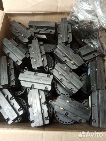 Трековые светильники бу