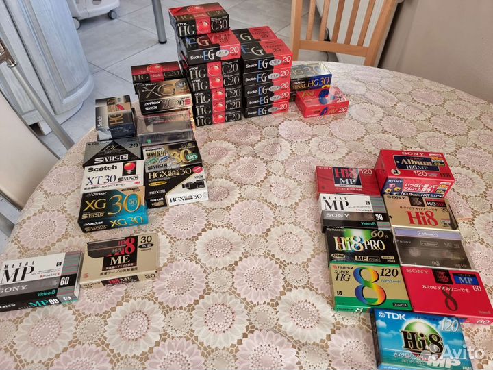 Видеокассеты VHS VHS-C Hi8 новые Япония