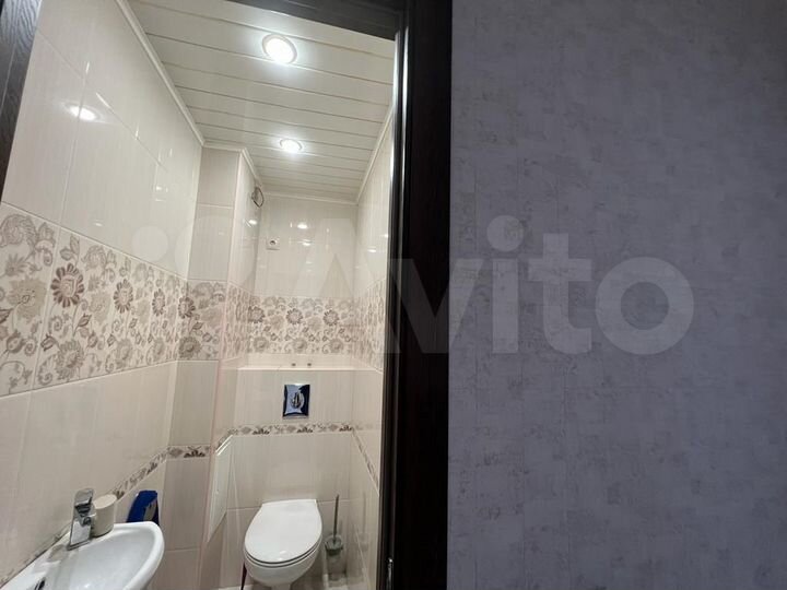 3-к. квартира, 100 м², 10/10 эт.