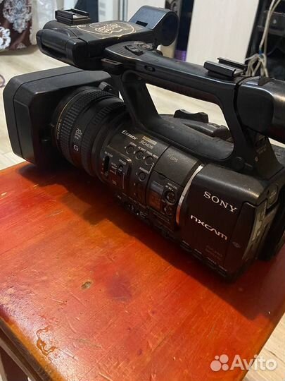 Видеокамера sony nxr-nx5e
