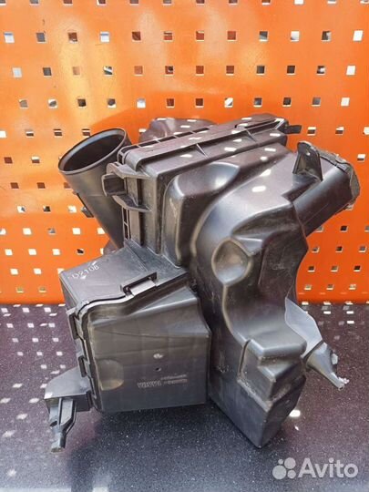 Корпус воздушного фильтра Ниссан Теана