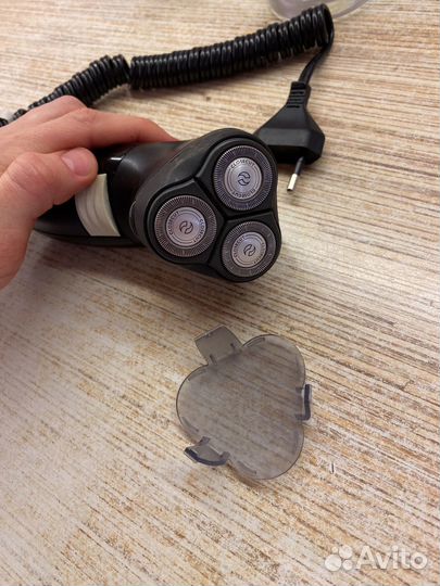 Электробритва Philips CW2751