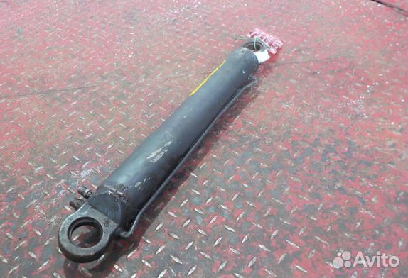 Цилиндр подъёма кабины Scania