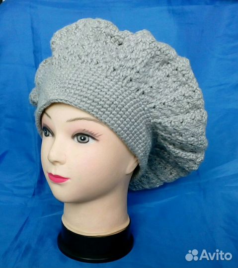 Женский вязаный берет авторской работы