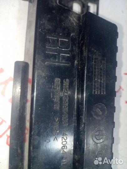 Кронштейн порога Bmw X1 E84 N20B20A 2011