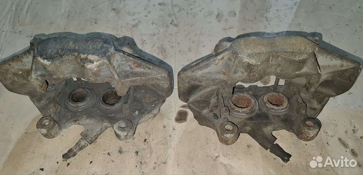 Супорта передние Mercedes W210