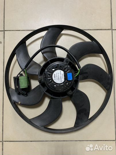 Вентилятор радиатора охлаждения Cruze 13427160