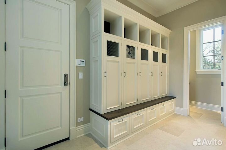 Распашной шкаф в прихожую