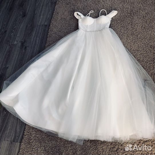 Платье свадебное