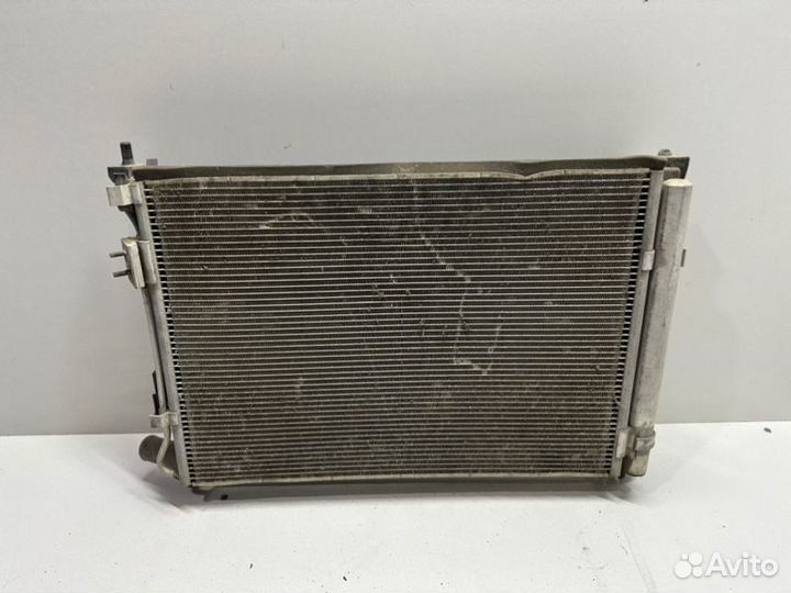 Радиатор кондиционера передний Hyundai Solaris 2