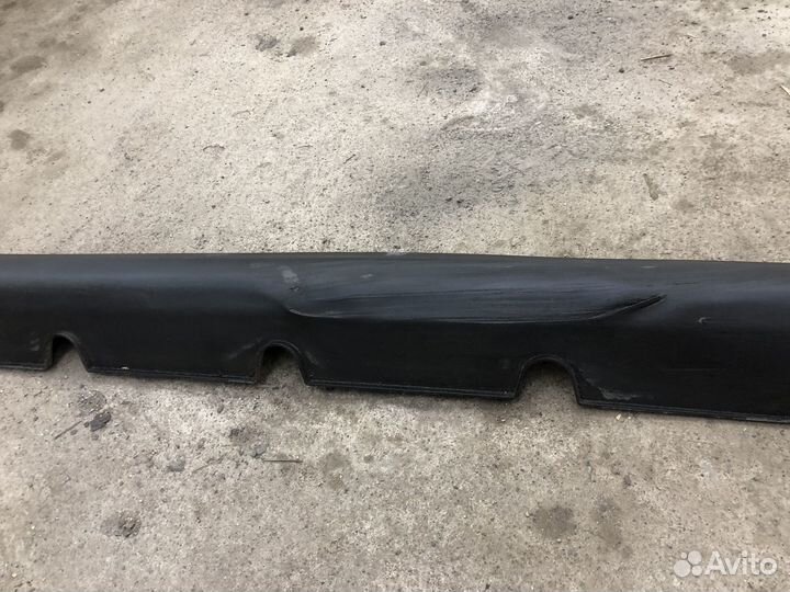 Накладка порога правая kia rio 4 x-line