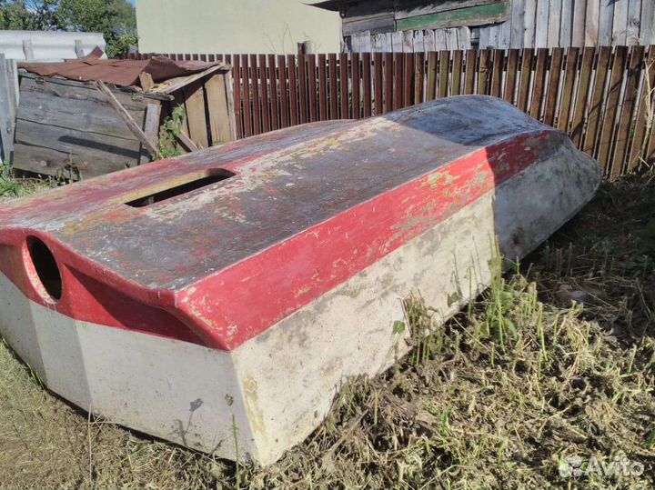 Лодка,нужен ремонт стеклопластиковая