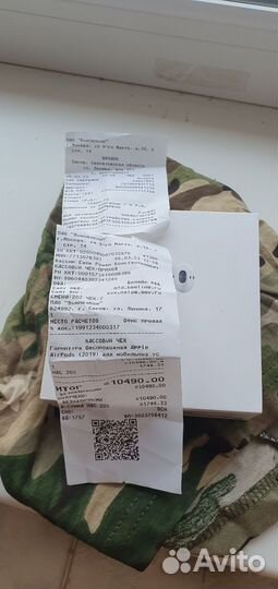 Коробка от наушников AirPods