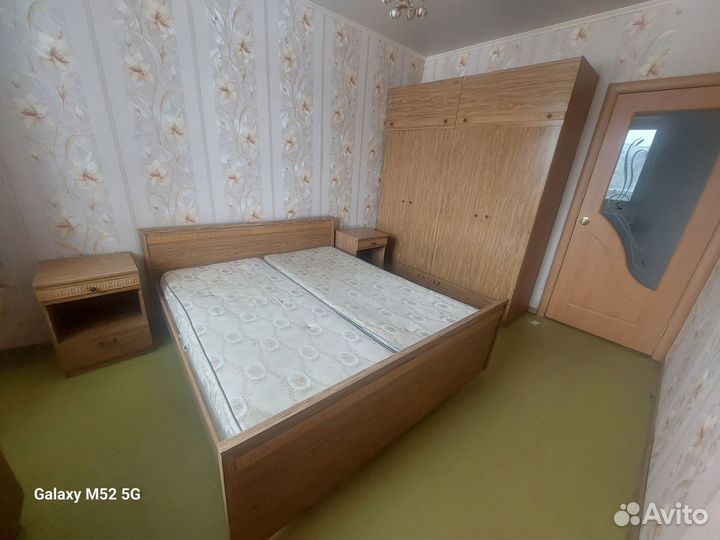 Спальный гарнитур бу