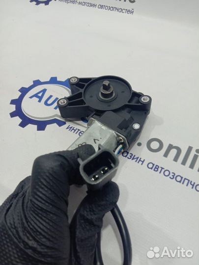 Редуктор стеклоподъемника Chevrolet Niva Лев