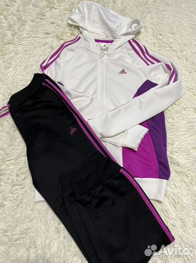 Спортивный костюм adidas
