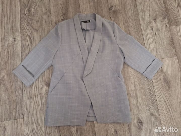 Пиджак женский 48 новый
