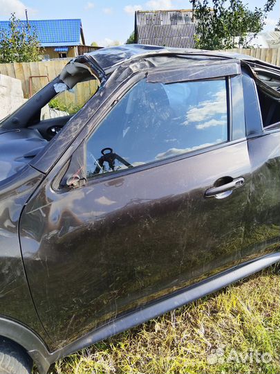Nissan Juke 1.6 МТ, 2012, битый, 75 324 км
