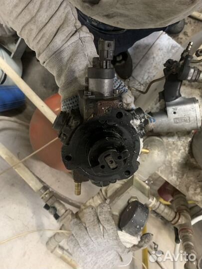 Насос топливный Рендж Ровер Эвок 2.2 td