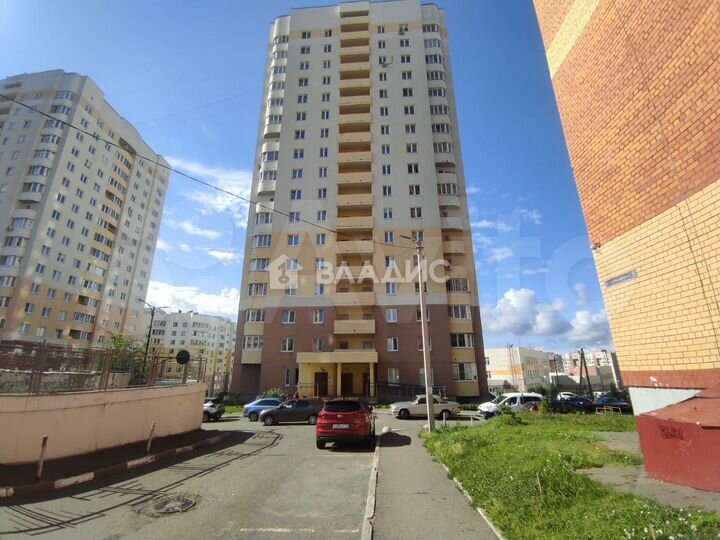 2-к. квартира, 56 м², 7/17 эт.